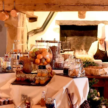 D'adrien Готель