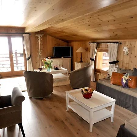 Hotel D'adrien 5*