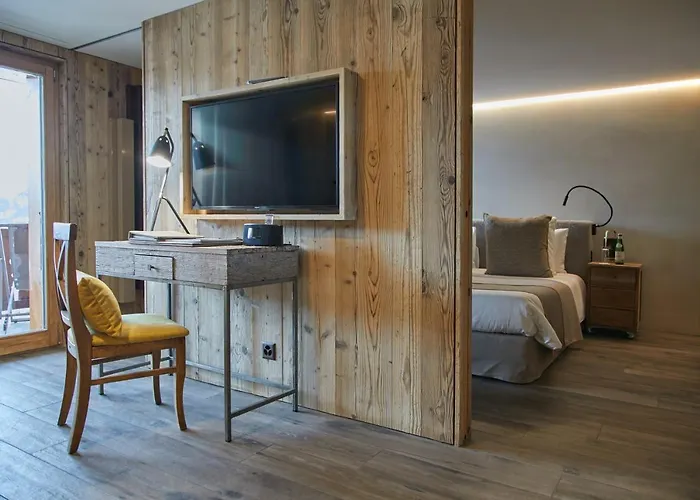 阿德里安酒店 酒店