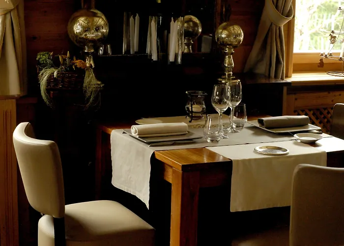 阿德里安酒店 酒店 韦尔比耶